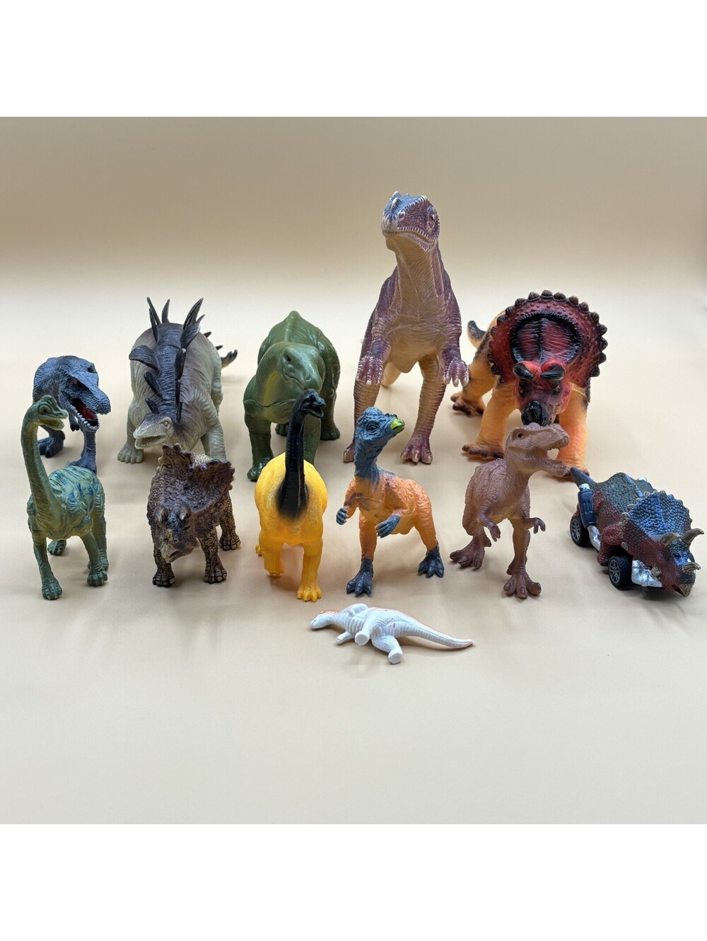 Dinosaur Toy Figure Lot Of 12 T-Rex Triceratops Stegosaurus Long Neck Plastic